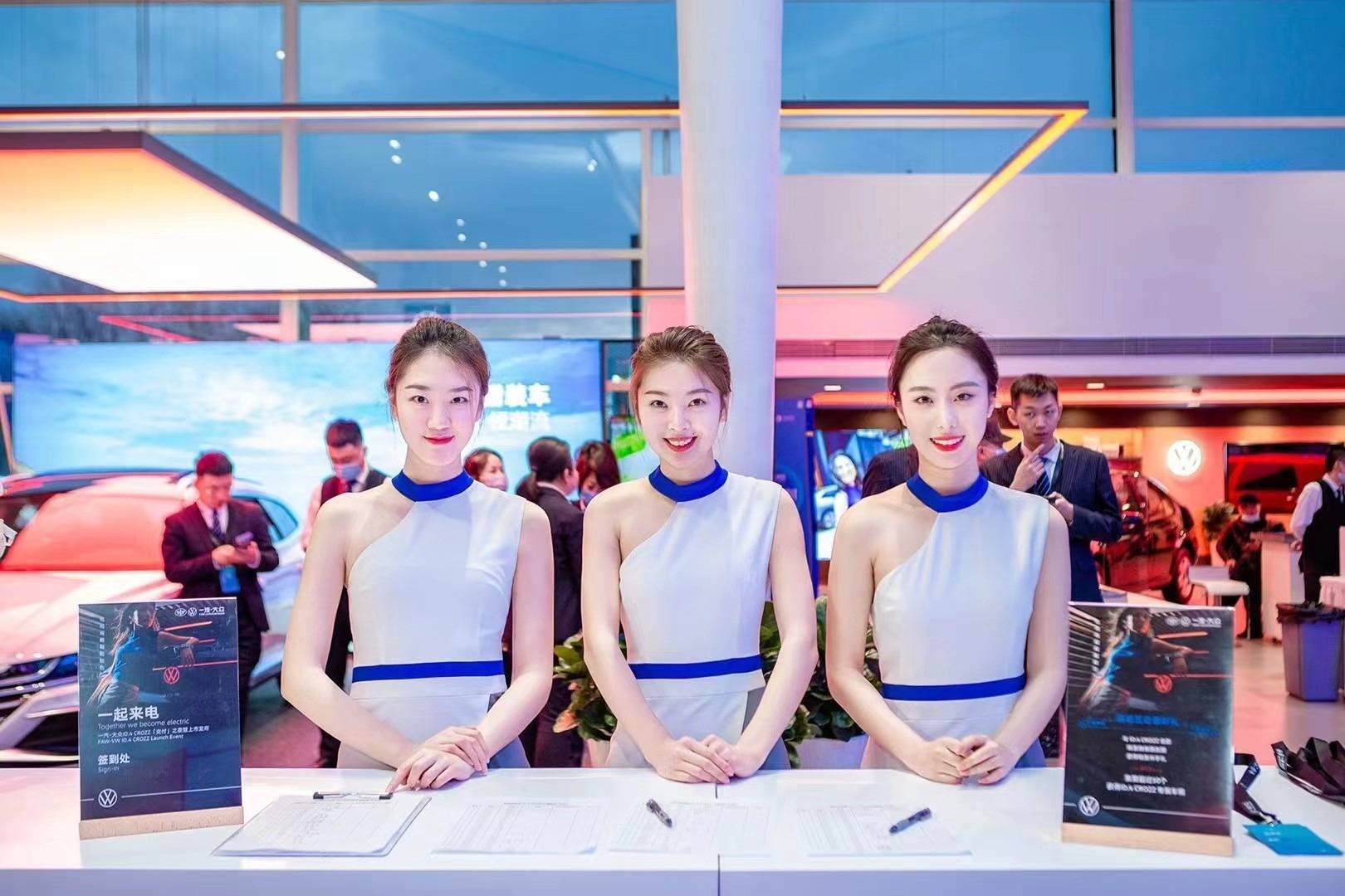 展会讲解员的选择 男女礼仪与志愿者服务的关键要素