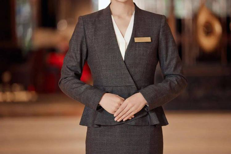 酒店服务礼仪全攻略 从仪容仪表到服务细节的完美呈现